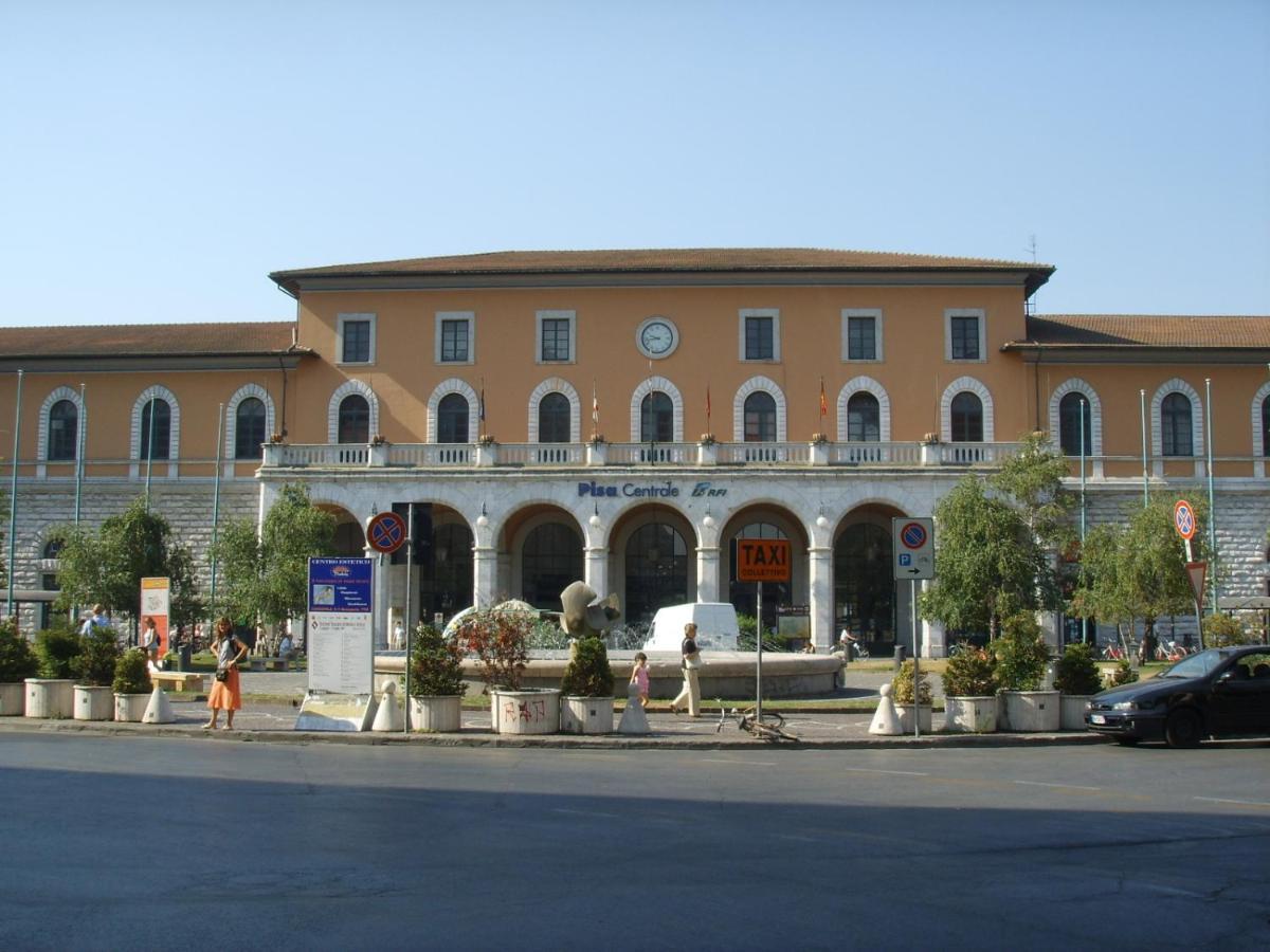[PISA STAZIONE - CENTRO] Appartamento Elegante con Netflix Pisa Exterior foto